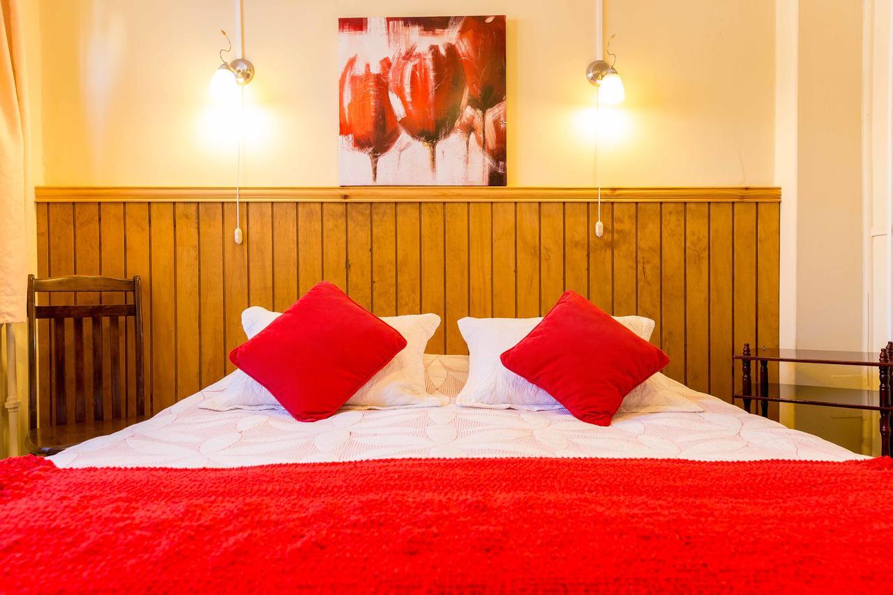 Hostal Y Cabanas Ainil Punta Arenas Eksteriør billede