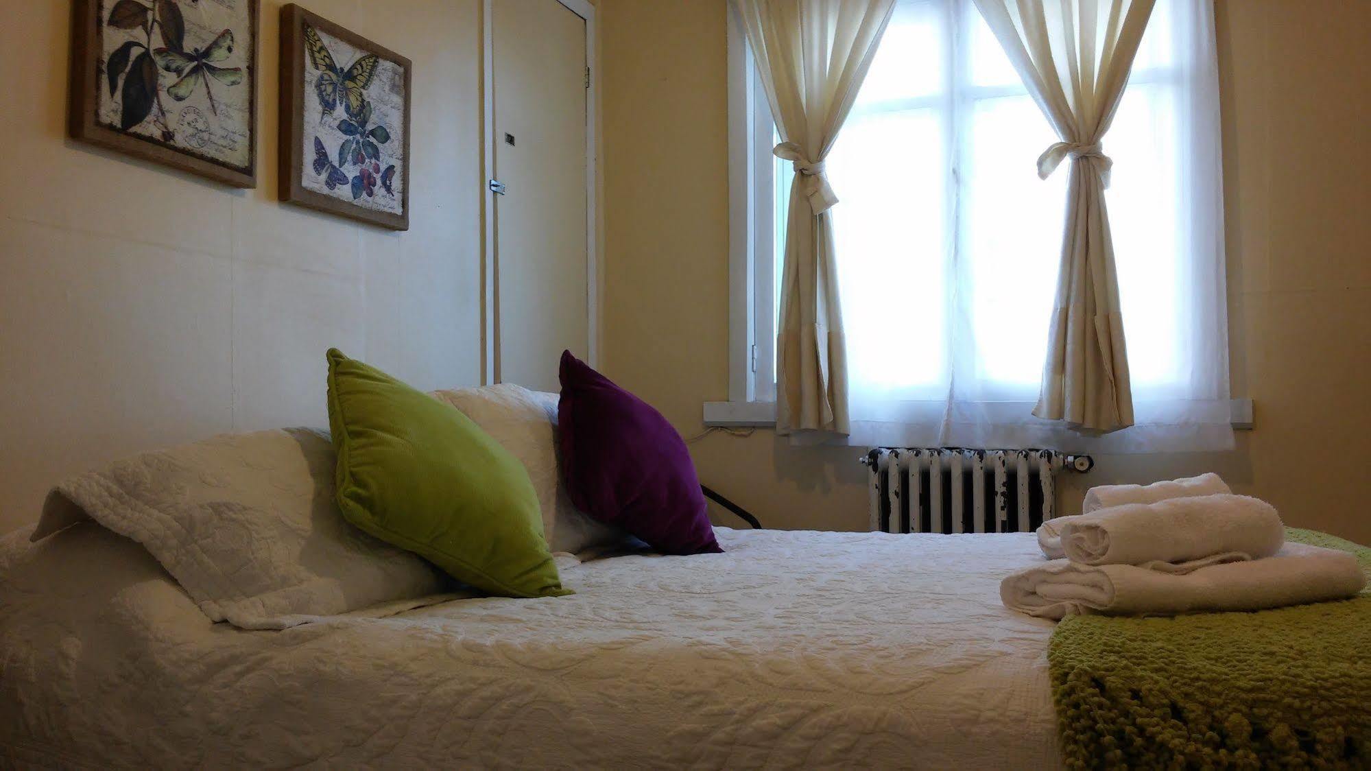 Hostal Y Cabanas Ainil Punta Arenas Eksteriør billede