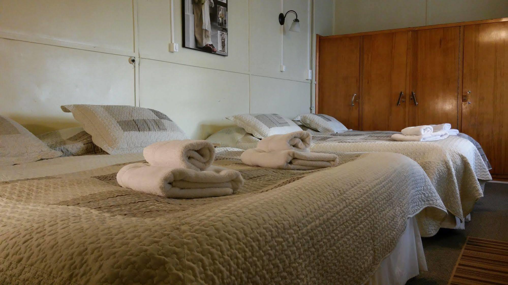 Hostal Y Cabanas Ainil Punta Arenas Eksteriør billede