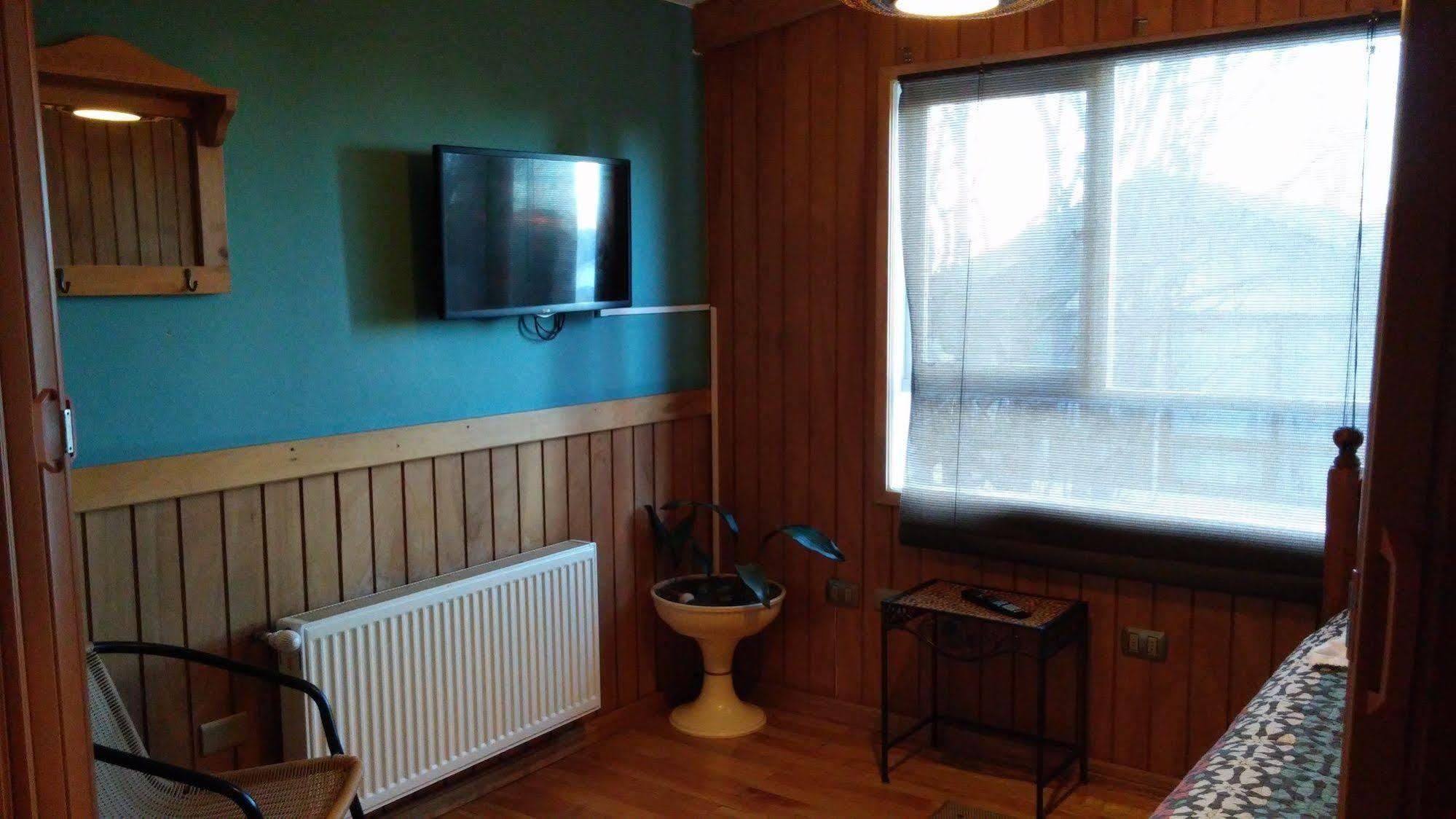 Hostal Y Cabanas Ainil Punta Arenas Eksteriør billede