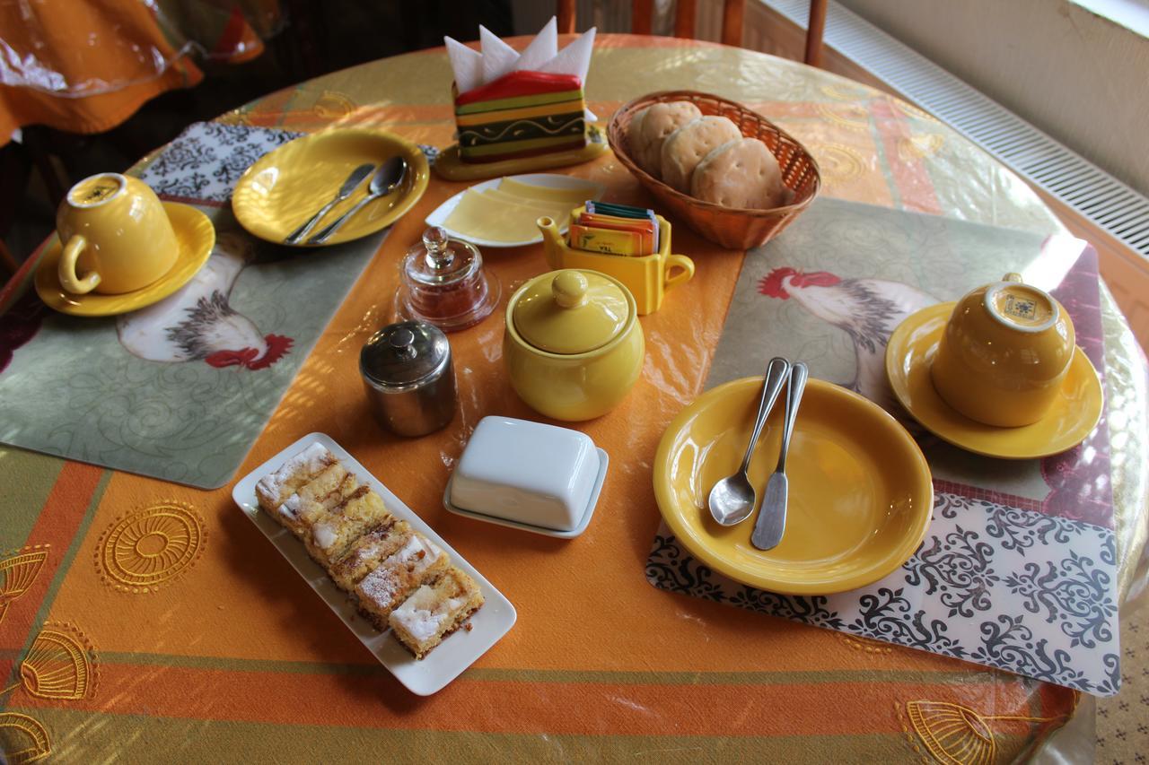 Hostal Y Cabanas Ainil Punta Arenas Eksteriør billede