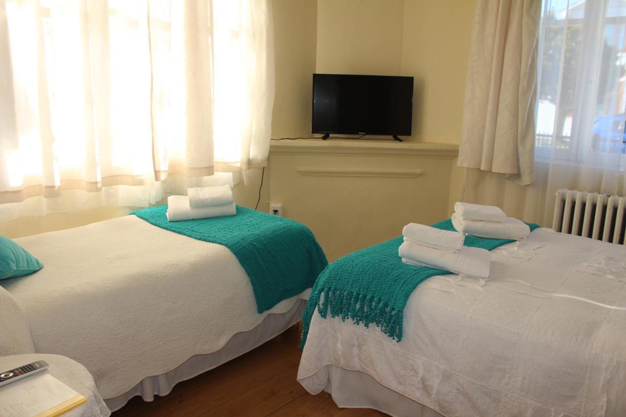 Hostal Y Cabanas Ainil Punta Arenas Eksteriør billede