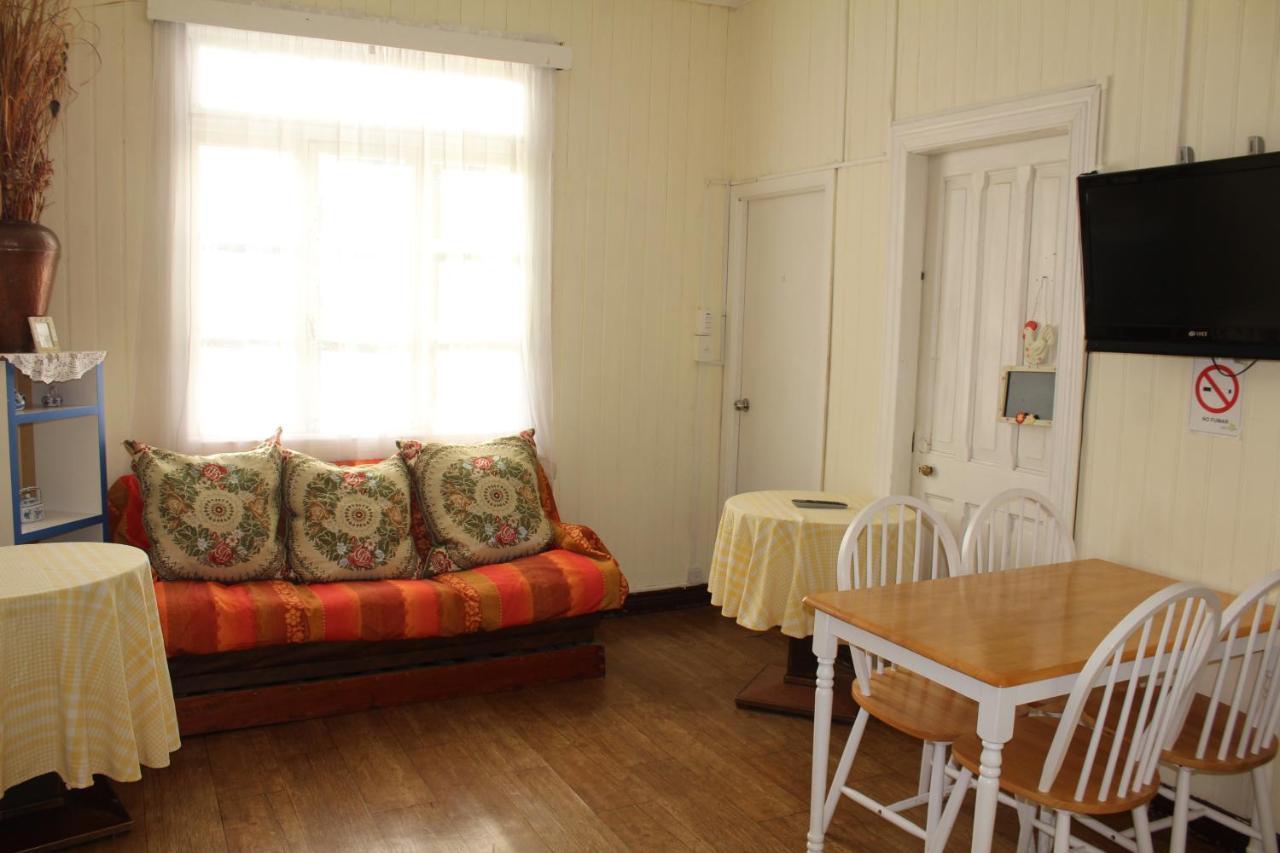 Hostal Y Cabanas Ainil Punta Arenas Eksteriør billede