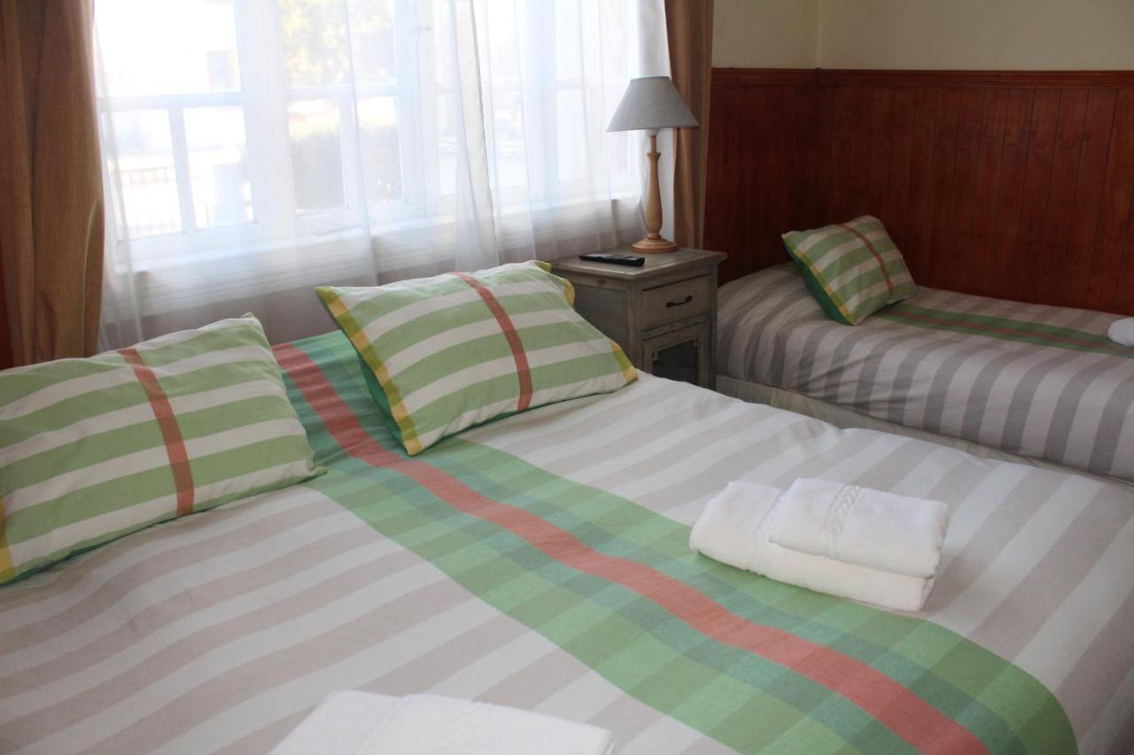 Hostal Y Cabanas Ainil Punta Arenas Eksteriør billede