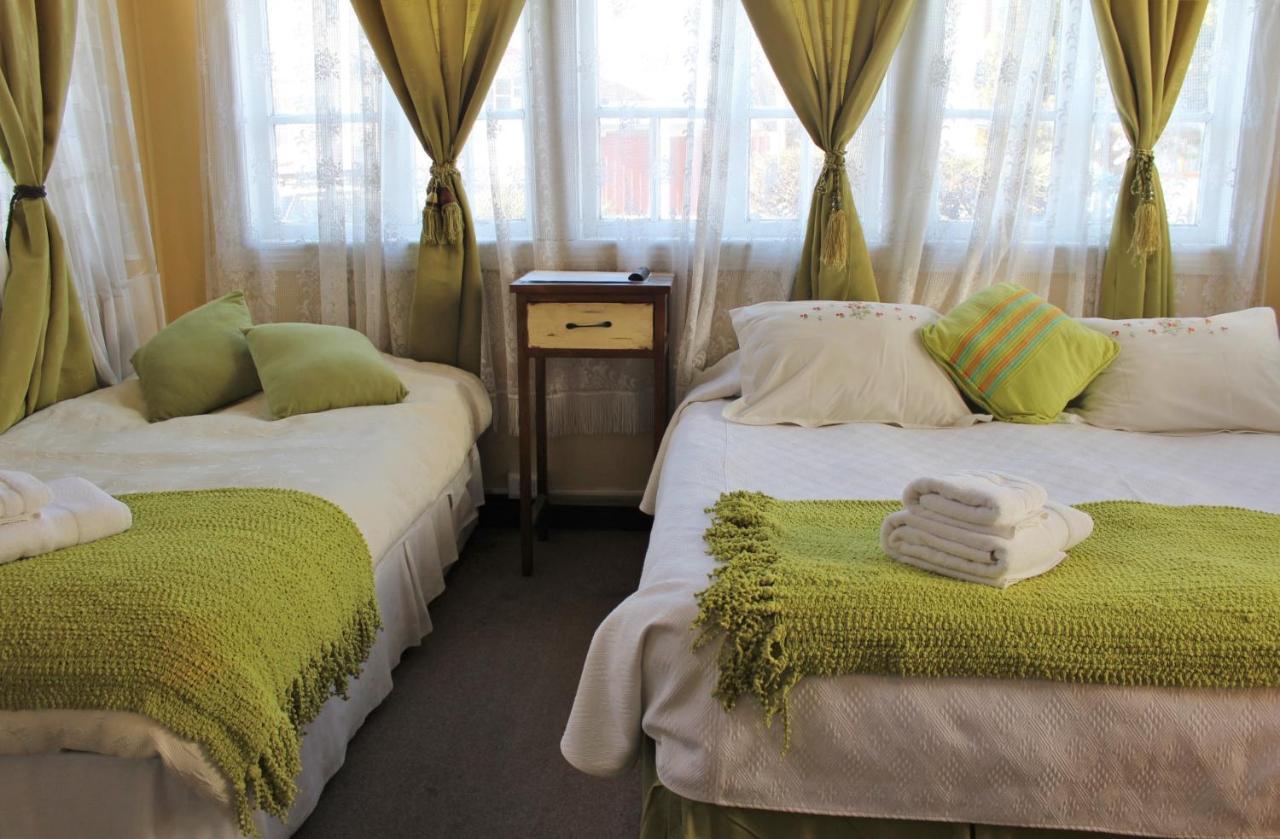 Hostal Y Cabanas Ainil Punta Arenas Eksteriør billede