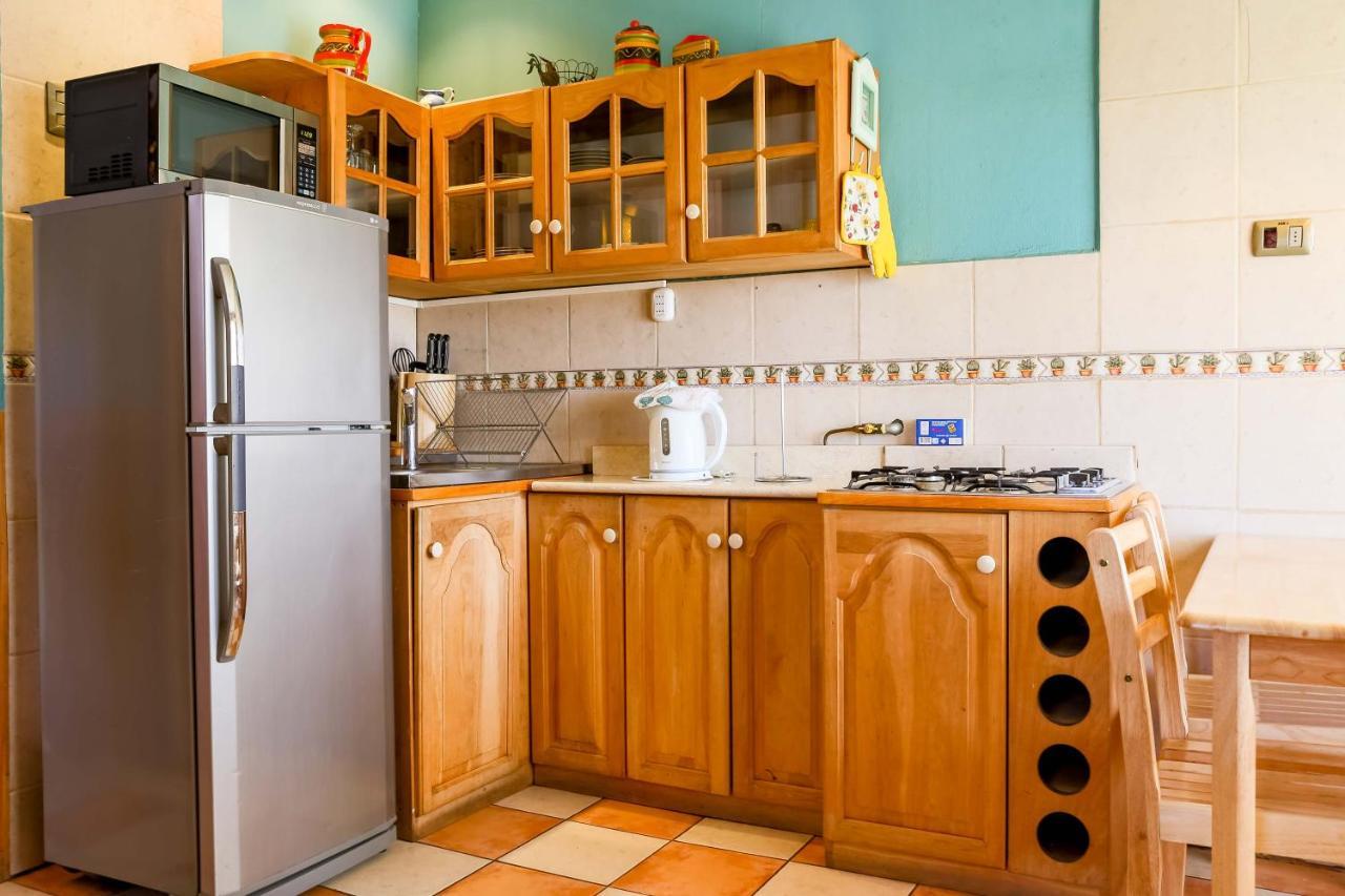 Hostal Y Cabanas Ainil Punta Arenas Eksteriør billede