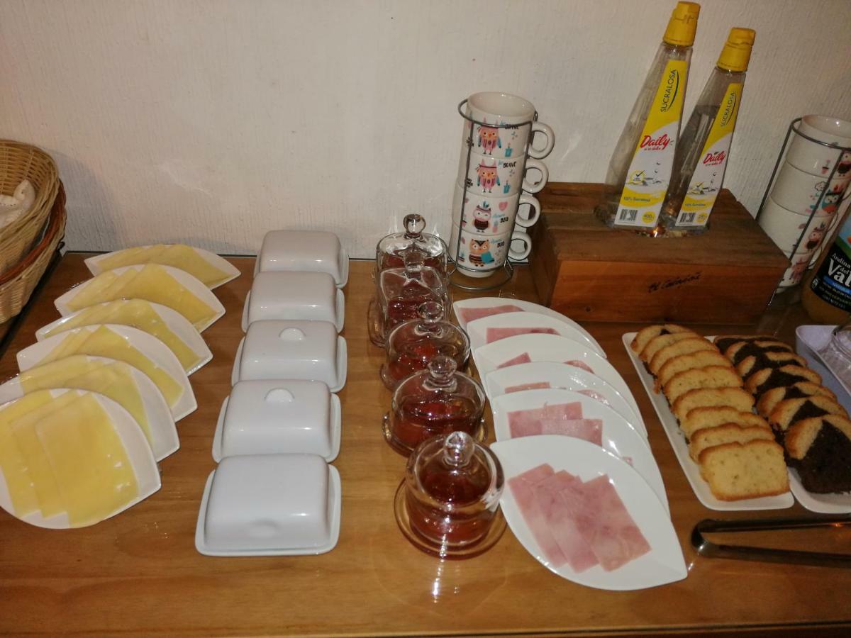 Hostal Y Cabanas Ainil Punta Arenas Eksteriør billede
